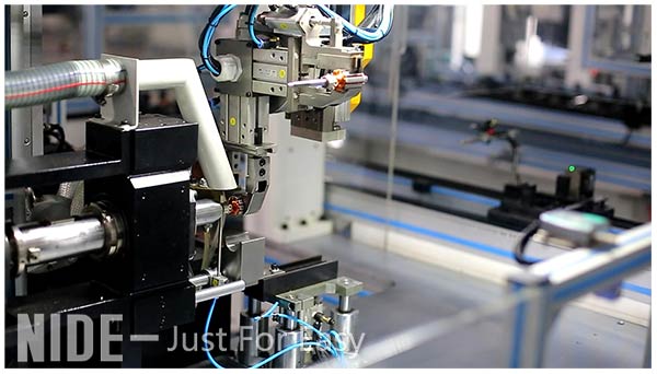 de machine van het de vleklassen van de ankercommutator automatisch, hete afbakenende machine